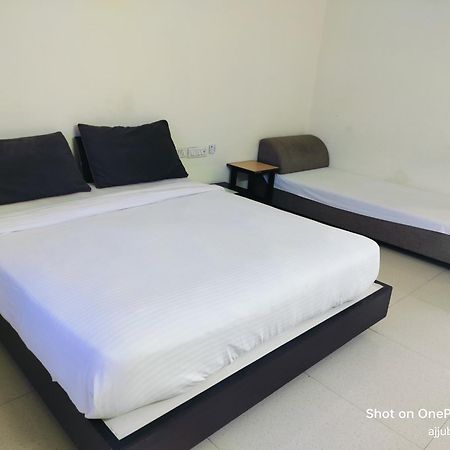 Hotel Sun N Step Club Ahmedabad Exterior foto